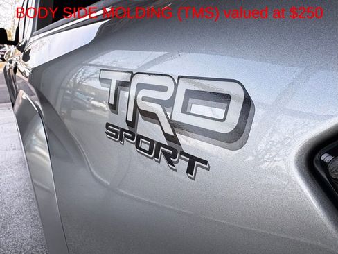 Used 2024 Toyota Tacoma TRD Sport w/ TRD Sport Upgrade Package image 9