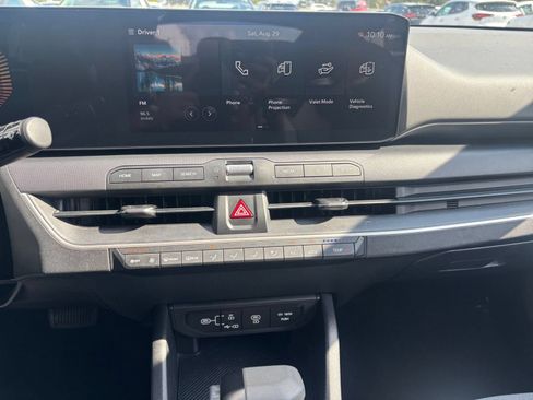 Used 2025 Kia K4 FWD image 14