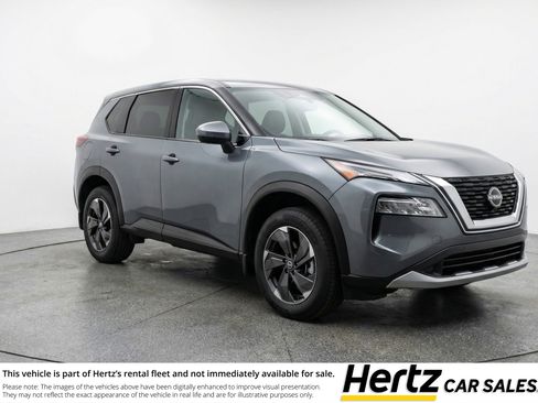 Used 2025 Nissan Rogue SV image 1
