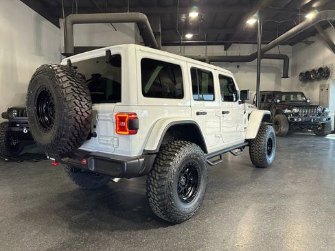 Used 2021 Jeep Wrangler Unlimited Rubicon image 30
