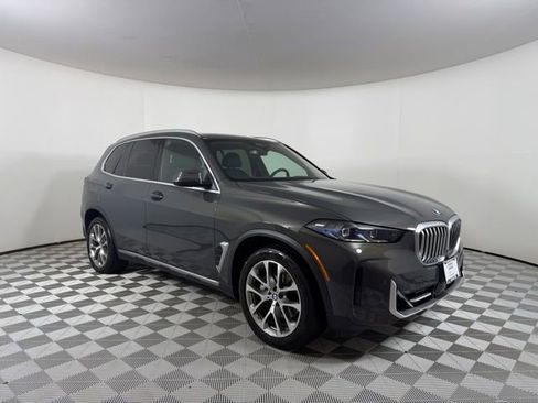 Used 2025 BMW X5 xDrive40i w/ Climate Comfort Package AWD/4WD image 1