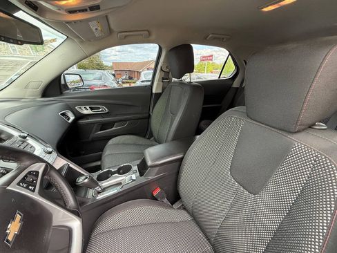 Used 2017 Chevrolet Equinox LT w/ Convenience Package FWD image 10