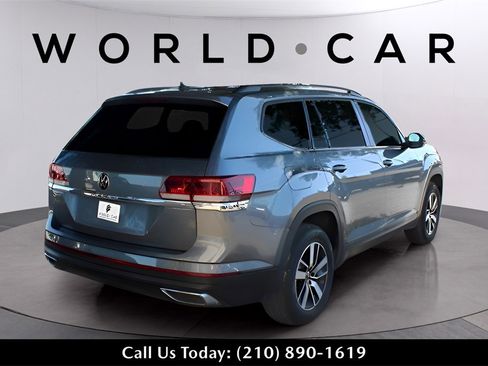 Used 2023 Volkswagen Atlas SE image 5