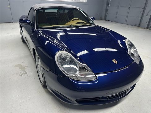 Used 2004 Porsche Boxster S RWD image 16