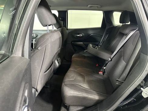 Used 2020 Jeep Cherokee Latitude image 25