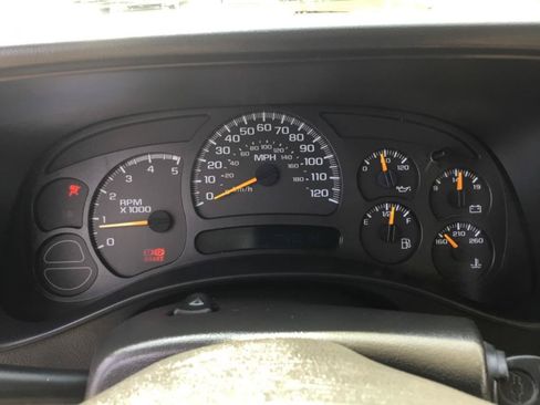 Used 2005 Chevrolet Silverado 3500 2WD Crew Cab image 29