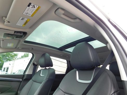 Used 2024 Hyundai Tucson Limited AWD/4WD image 21