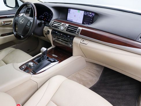 Used 2014 Lexus LS 460 L RWD image 21