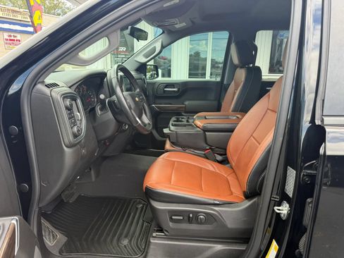 Used 2019 Chevrolet Silverado 1500 LT w/ All-Star Edition AWD/4WD image 14