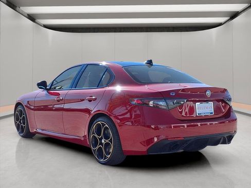 New 2025 Alfa Romeo Giulia image 4