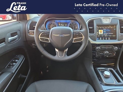 Used 2023 Chrysler 300 Touring w/ Sport Appearance Package image 23