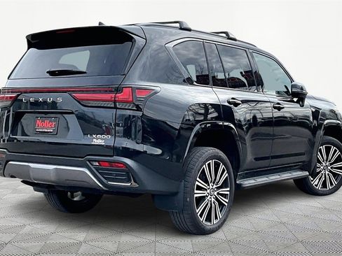Used 2024 Lexus LX 600 4WD w/ Luxury Package image 2