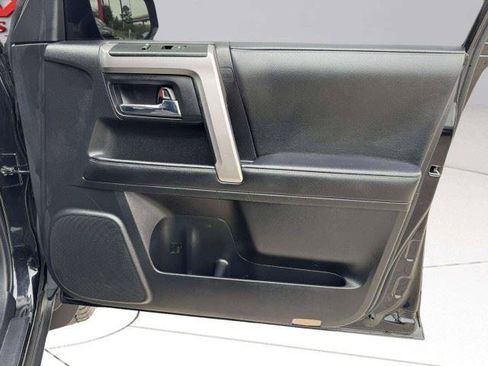 Used 2024 Toyota 4Runner SR5 AWD/4WD image 53