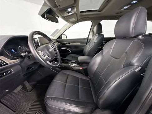Used 2021 Kia Telluride EX w/ EX Premium Package FWD image 3