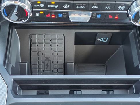 New 2025 Ford F350 Lariat w/ Lariat Ultimate Package image 18