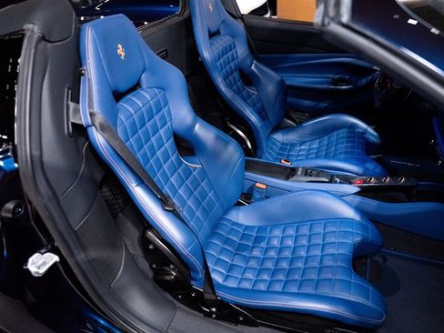 Used 2022 Ferrari F8 Tributo RWD image 10