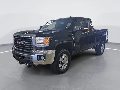 Certified 2018 GMC Sierra 2500 SLE w/ HD SLE Preferred Plus Package AWD/4WD image 9