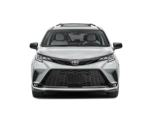 Used 2025 Toyota Sienna XSE FWD image 4