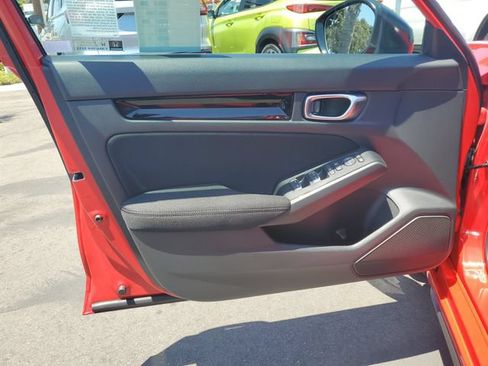 Certified 2025 Honda Civic Sport image 18