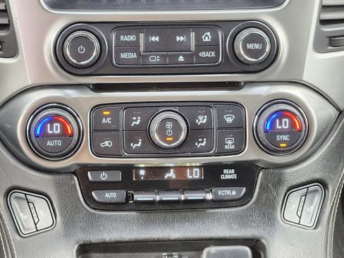 Used 2015 Chevrolet Suburban LT AWD/4WD image 22