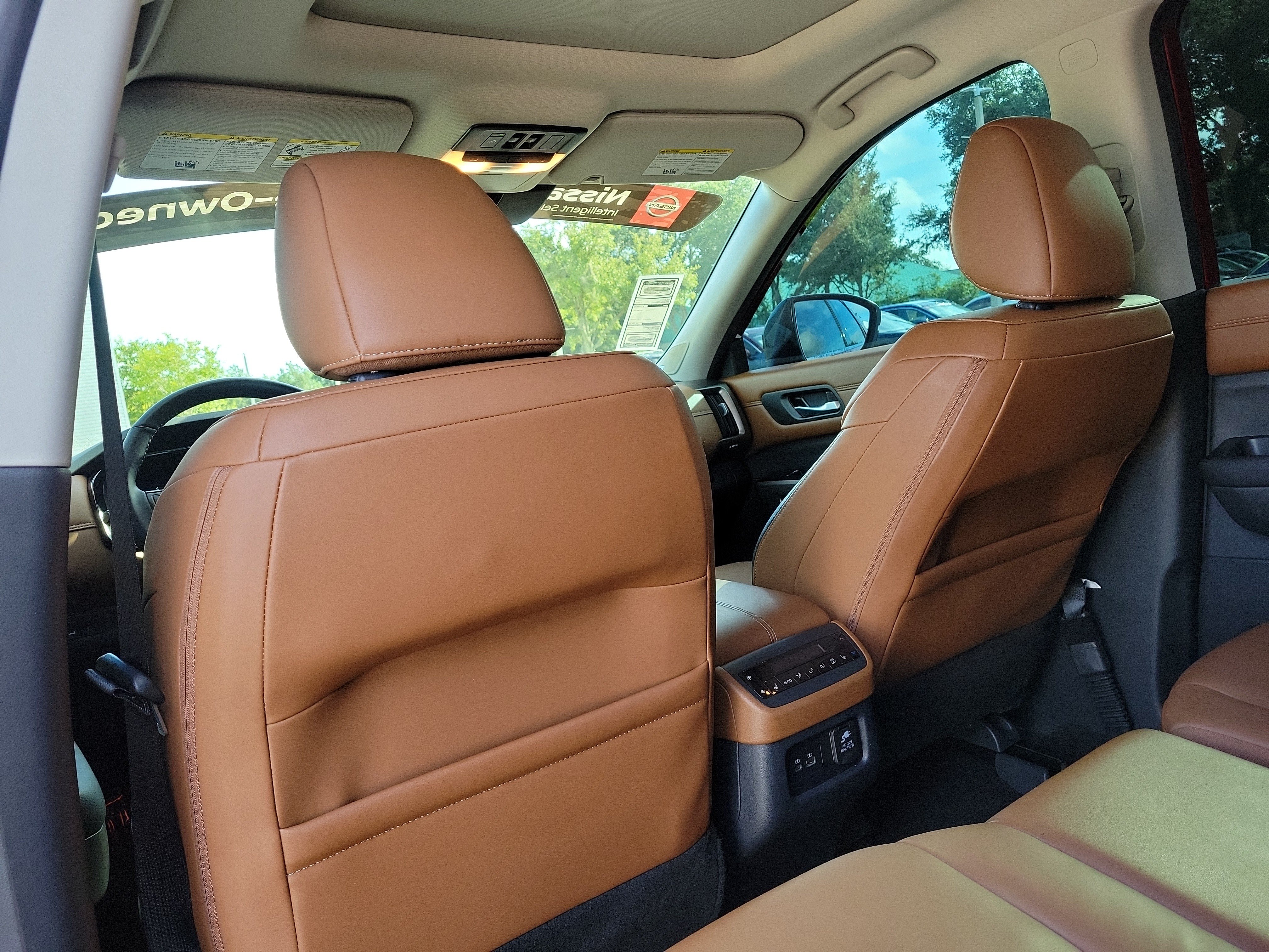 Certified 2025 Nissan Pathfinder Platinum w/ Cargo Package AWD/4WD image 19