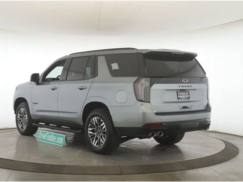 Used 2025 Chevrolet Tahoe Z71 w/ Z71 Off-Road Package image 8