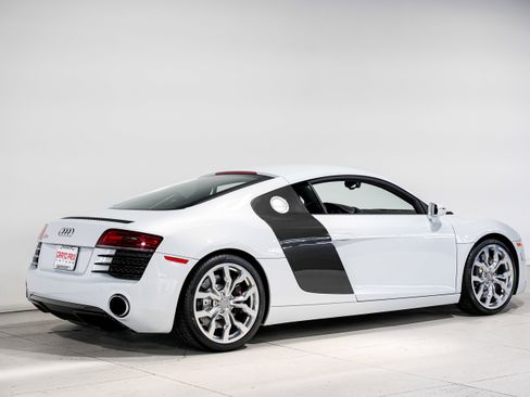 Used 2014 Audi R8 V8 image 3