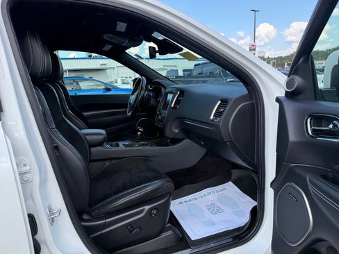 Used 2019 Dodge Durango SRT w/ Technology Group AWD/4WD image 18