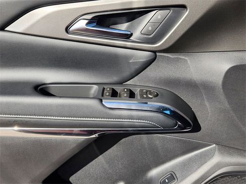 New 2026 Chevrolet Traverse LT w/ Driver Confidence Package image 25