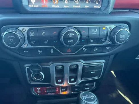 Used 2018 Jeep Wrangler Rubicon image 15