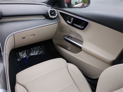 Used 2022 Mercedes-Benz C 300 4MATIC Sedan w/ Exclusive Trim Package image 15