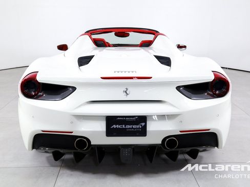 Used 2018 Ferrari 488 Spider RWD image 8