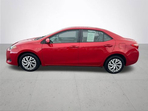 Used 2019 Toyota Corolla LE image 10