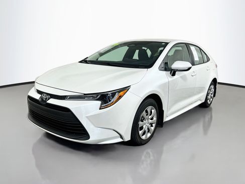 Used 2026 Toyota Corolla LE FWD image 10