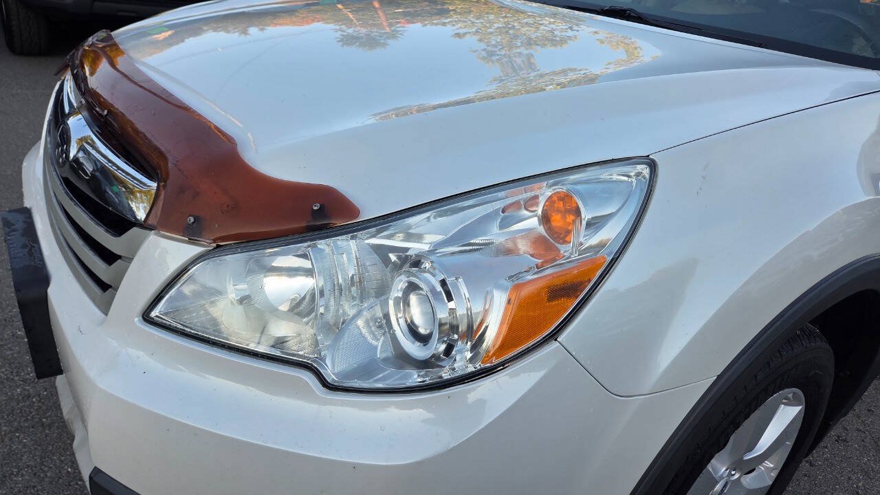 Used 2012 Subaru Outback 2.5i Limited AWD/4WD image 21