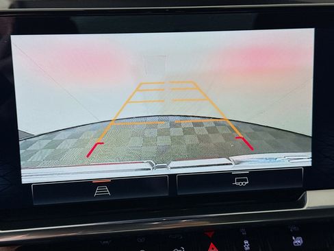 Used 2025 GMC Sierra 1500 Elevation image 19