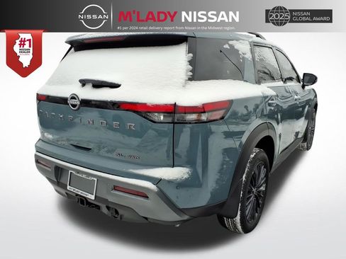 New 2026 Nissan Pathfinder SL image 7