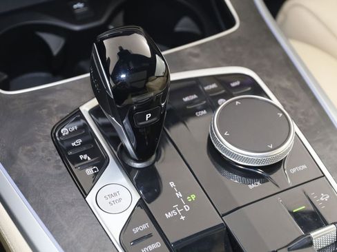 Used 2022 BMW X5 xDrive45e image 7