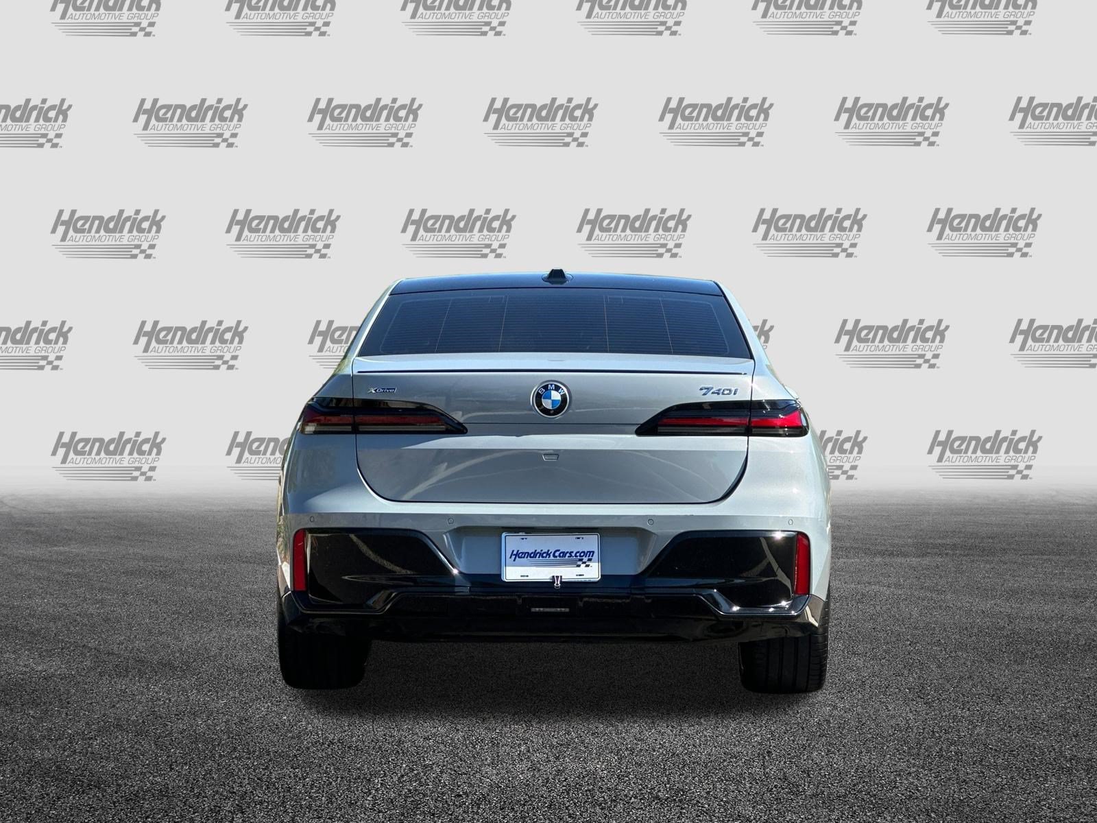 Used 2024 BMW 740i xDrive AWD/4WD image 6
