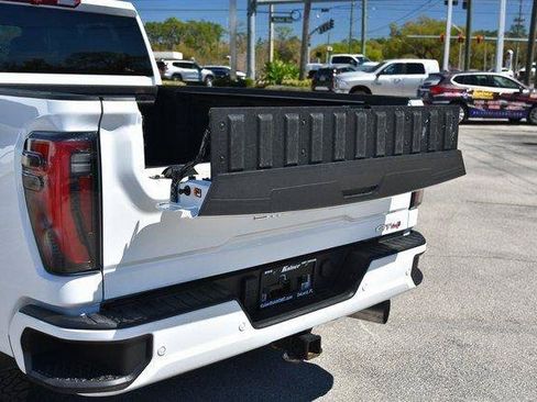 Used 2024 GMC Sierra 2500 AT4 AWD/4WD image 15
