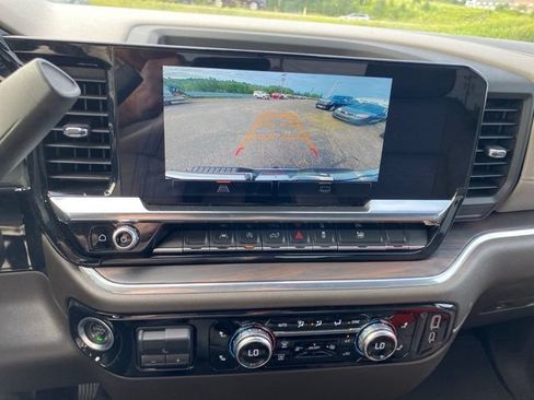 Used 2025 GMC Sierra 1500 SLT AWD/4WD image 23