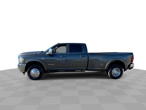 Used 2024 RAM 3500 Limited w/ Towing Technology Group image 5