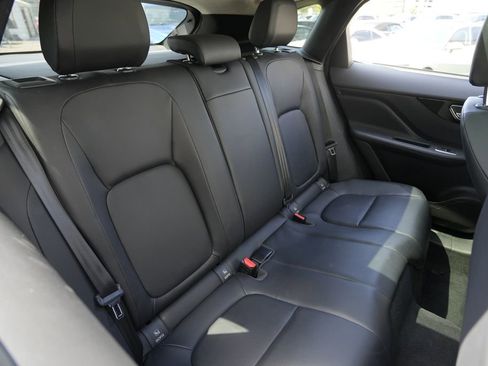 Used 2019 Jaguar F-PACE Premium AWD/4WD image 29