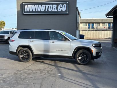 Used 2024 Jeep Grand Cherokee L Laredo