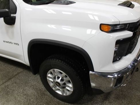 Used 2025 Chevrolet Silverado 2500 W/T w/ WT/CX Safety Package image 9