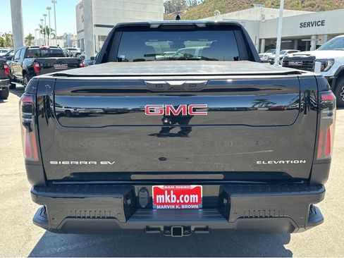 New 2026 GMC Sierra EV Elevation AWD/4WD image 12