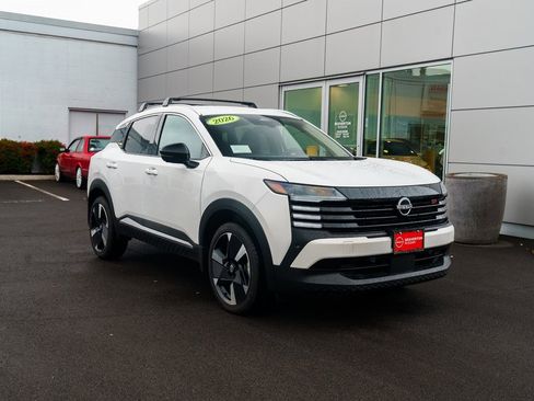 New 2026 Nissan Kicks SR image 27