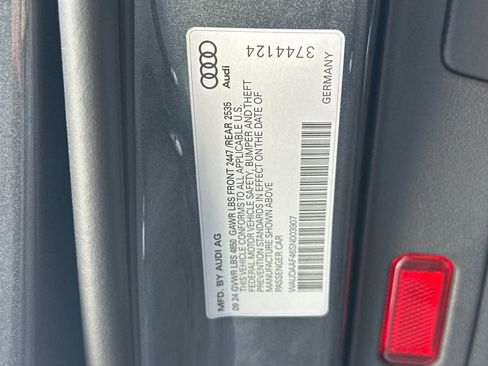 Used 2025 Audi A4 2.0T Premium w/ Convenience Package AWD/4WD image 30