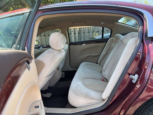 Used 2007 Buick Lucerne CX FWD image 21