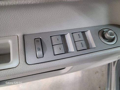 Used 2009 Lincoln MKZ image 21